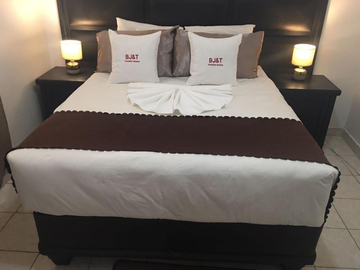 Bj&T Vacation Homes Kasane Eksteriør billede
